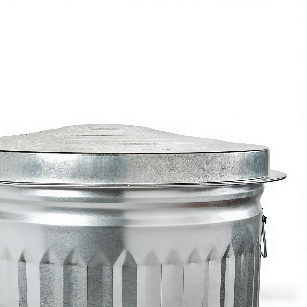 31 Gallon Galvanized Steel Trash Can with Lid U551224